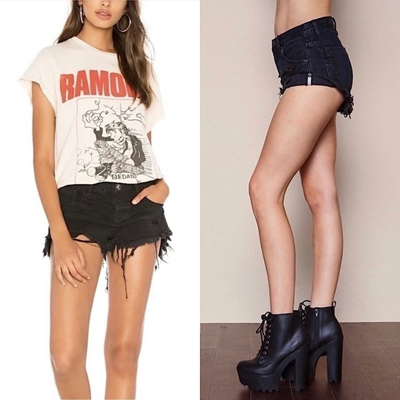 NWT ONE TEASPOON Taylor Swift Low Rise Fray Raw Hem Denim Cutoff Jean Shorts 29 - Picture 5 of 14